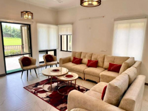 Lake View Villa Lavish Weekend getaway Near Gurugram